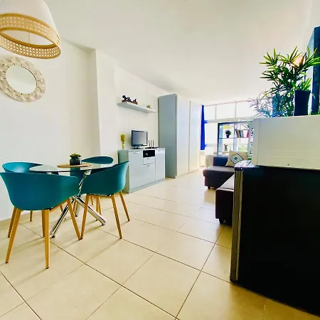 Apartment Golden Wave