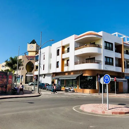 Golden Wave Apartamento *